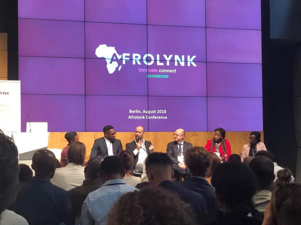 Deuxiéme prix lors de la compétition Afrolynk Deuxiéme prix lors de la compétition Afrolynk